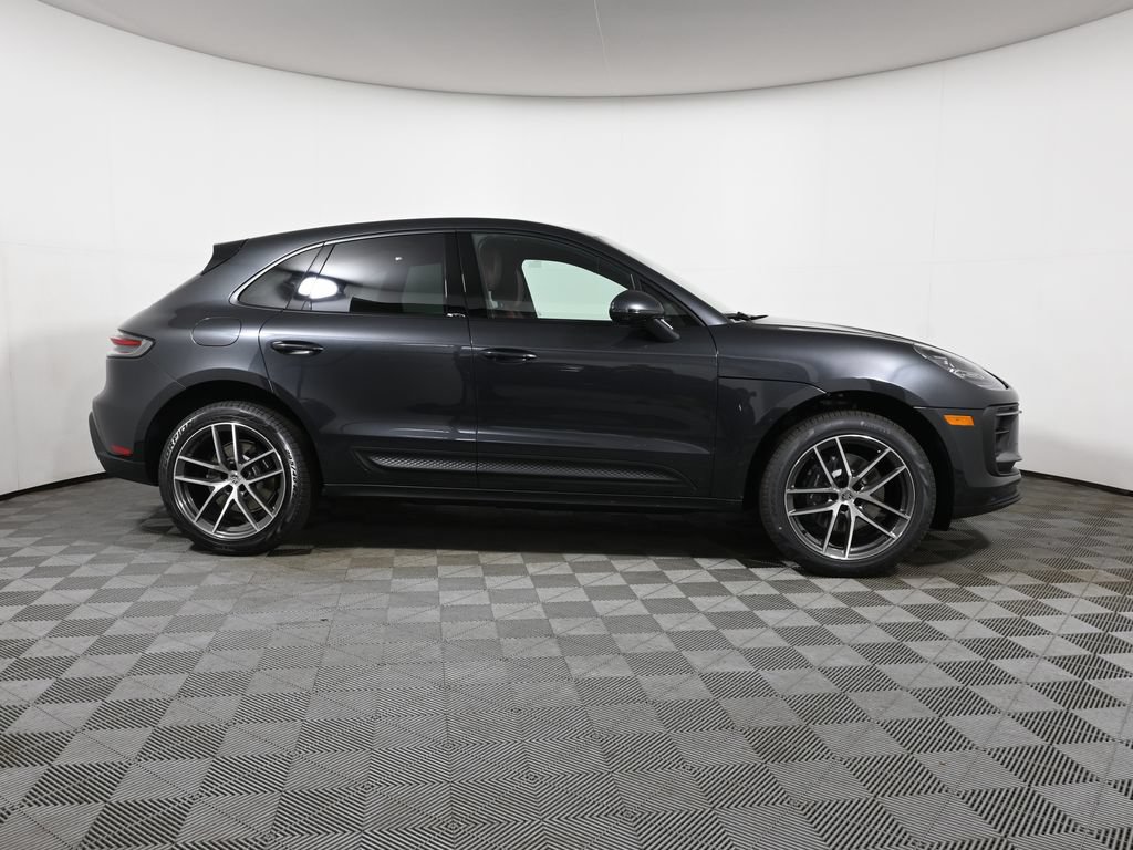 New 2026 Porsche Macan AWD/4WD image 8