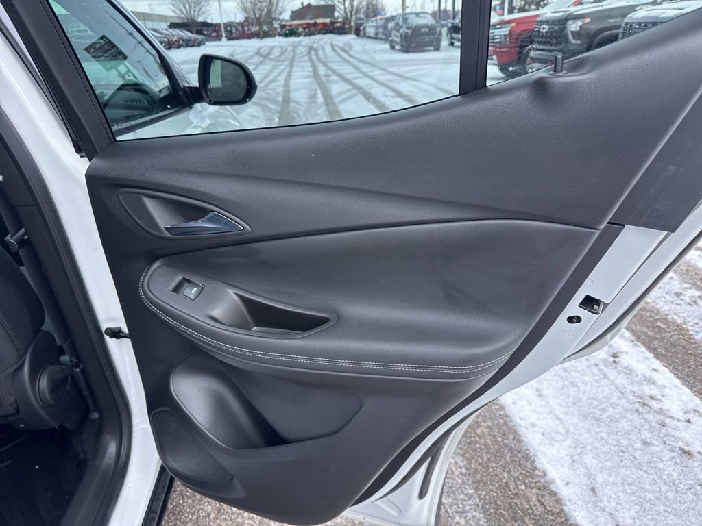 Certified 2022 Buick Encore GX Preferred w/ Cold Weather Comfort Package image 34