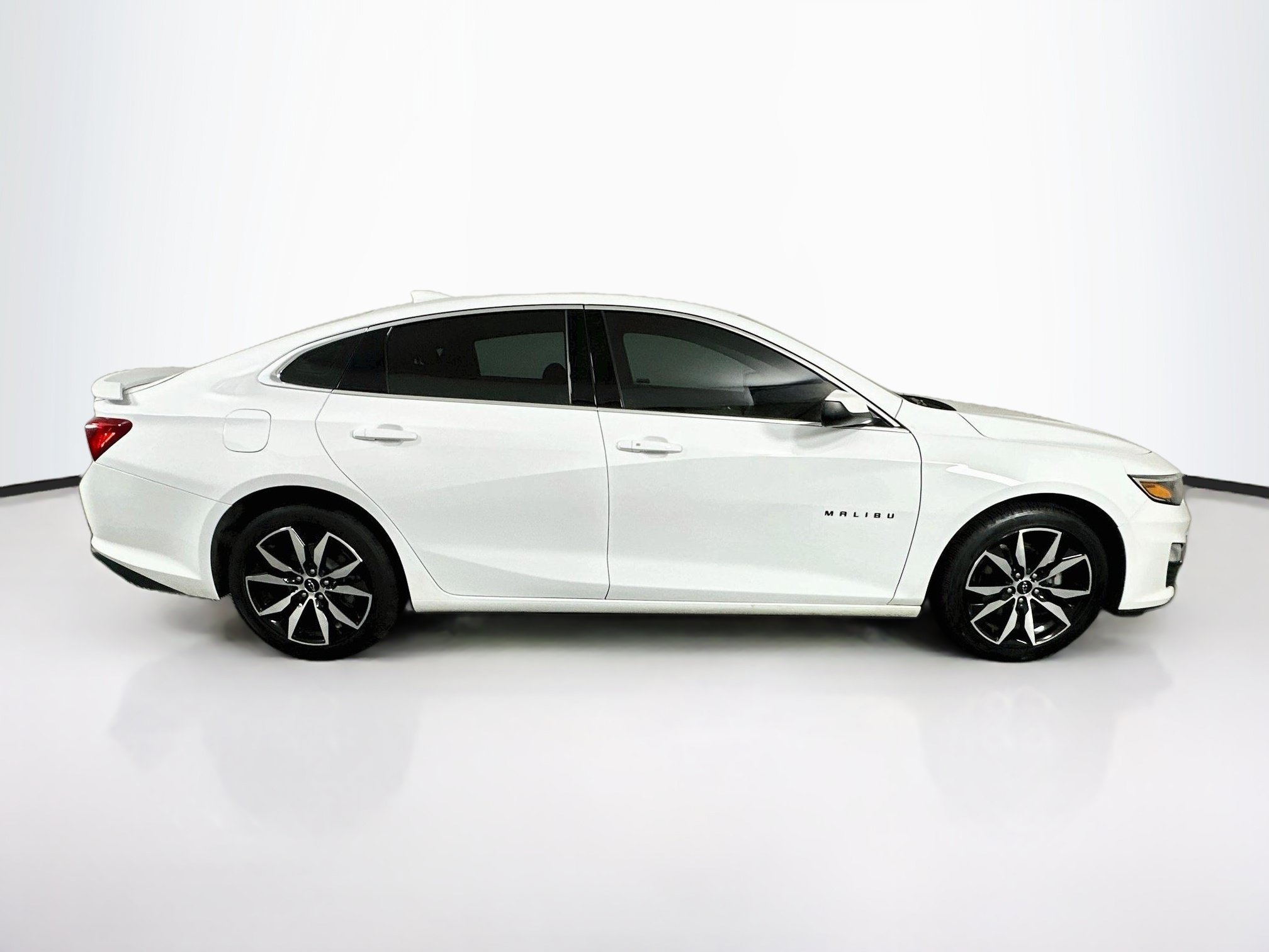 Used 2023 Chevrolet Malibu RS w/ LPO, Floor Liner Package FWD image 10