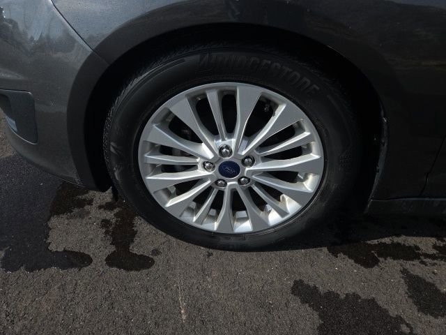 Used 2017 Ford C-MAX SE image 16