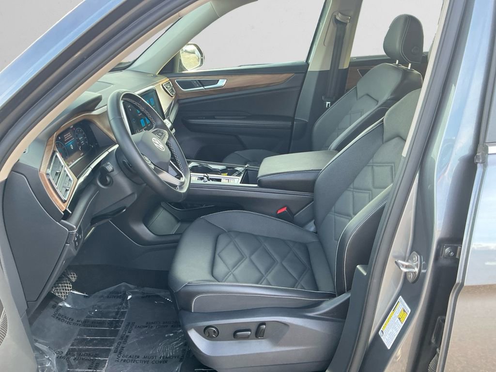 Used 2025 Volkswagen Atlas SE image 9