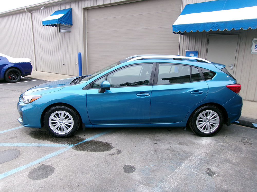 Used 2017 Subaru Impreza 2.0i Premium image 4