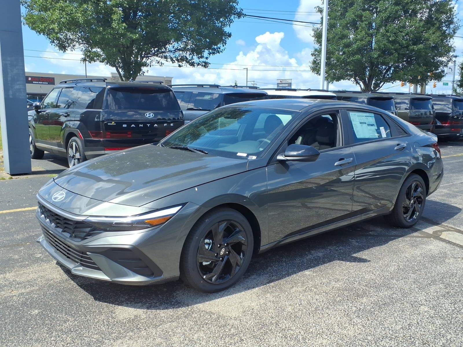 New 2026 Hyundai Elantra SEL Sport FWD image 3