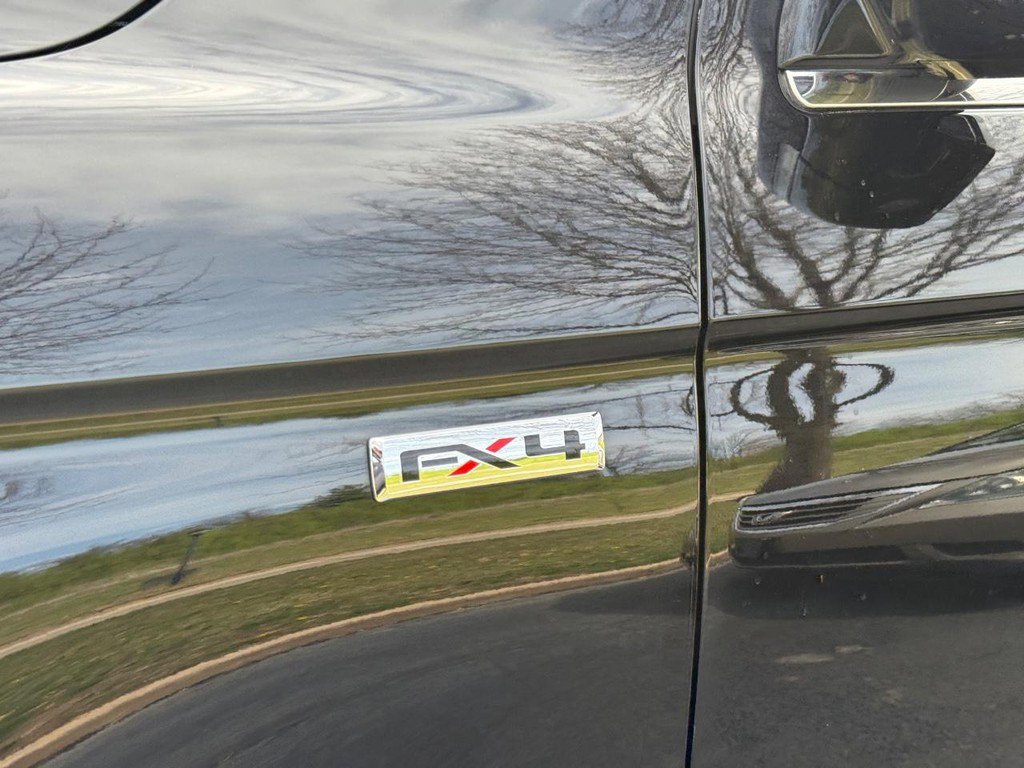 Used 2021 Ford Expedition Limited image 10