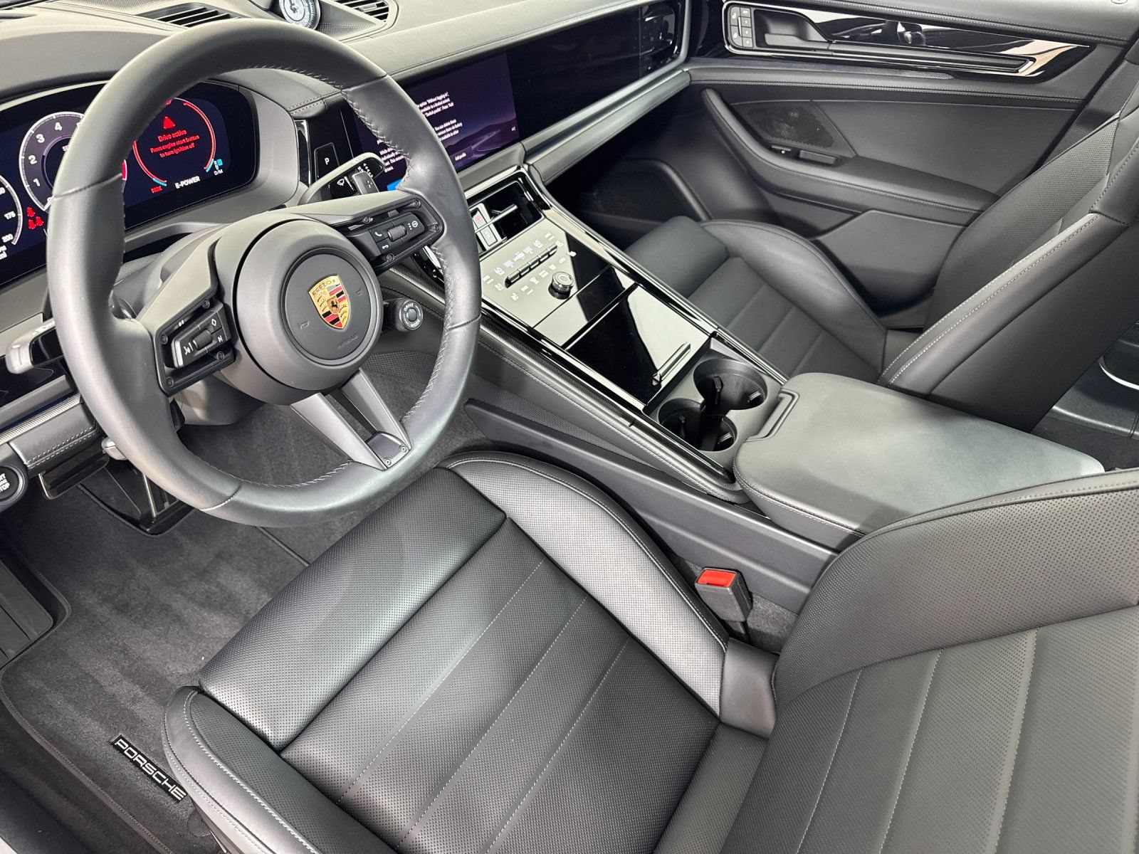 Used 2026 Porsche Panamera 4 E-Hybrid AWD/4WD image 4