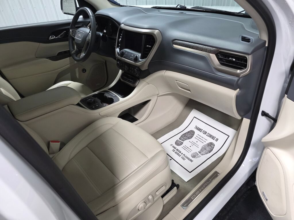 Used 2023 GMC Acadia Denali AWD/4WD image 7