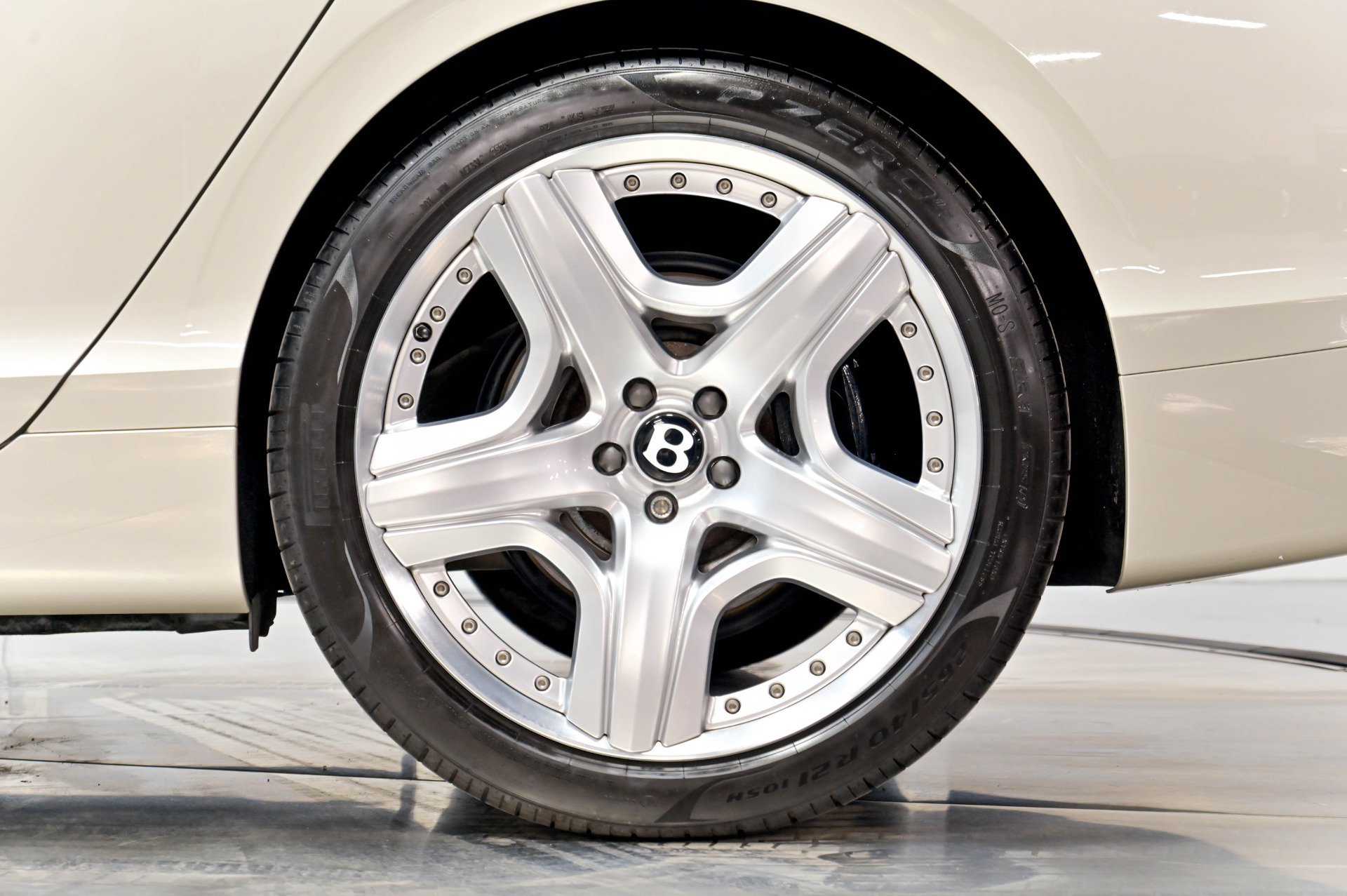 Used 2015 Bentley Flying Spur W12 AWD/4WD image 55