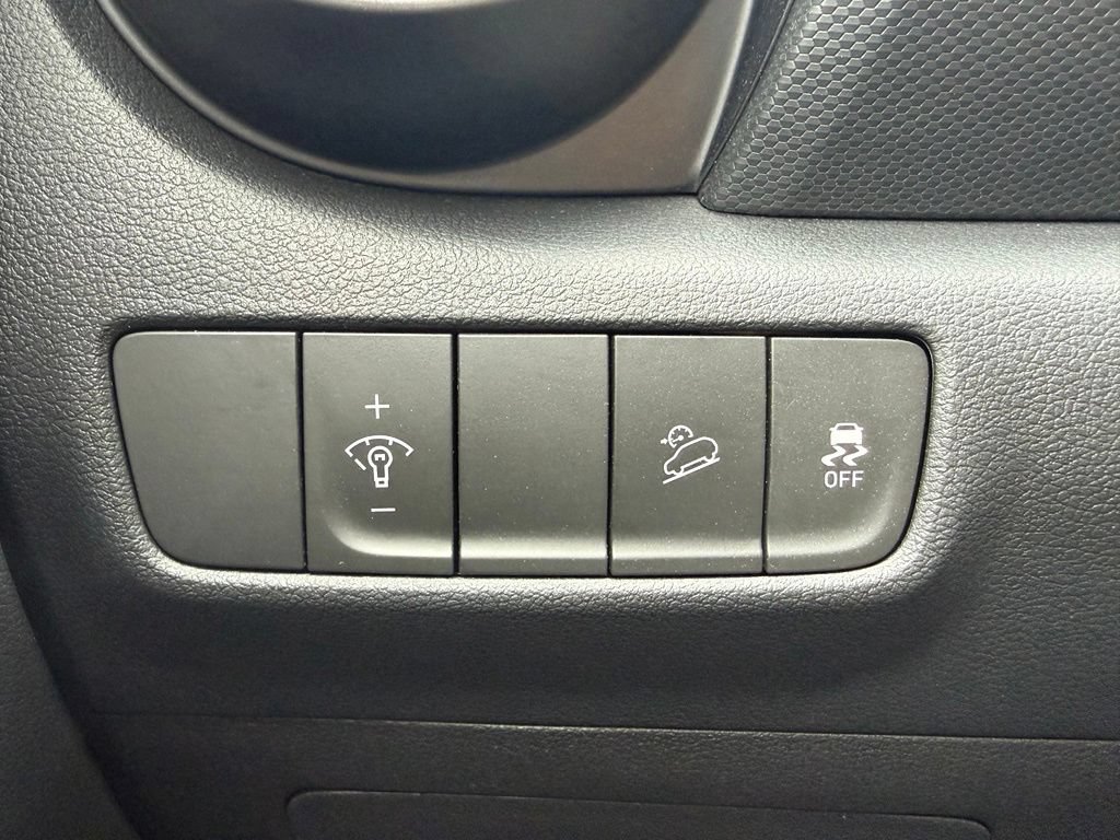 Certified 2023 Hyundai Kona SE AWD/4WD image 29