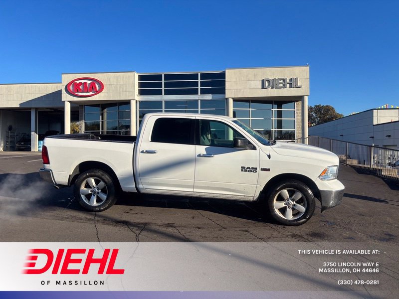 Used 2018 RAM 1500 Classic SLT AWD/4WD image 1