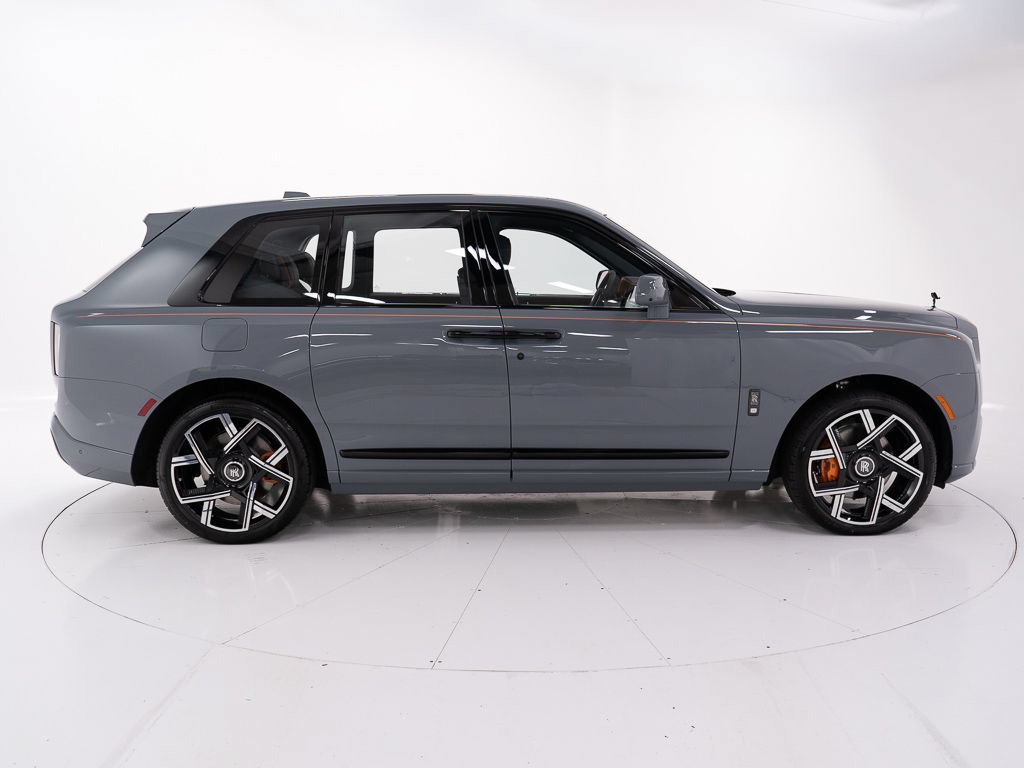 New 2027 Rolls-Royce Cullinan Black Badge AWD/4WD image 6