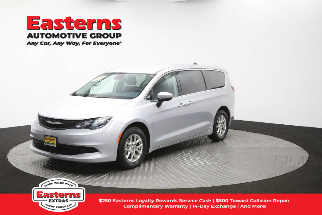Used 2023 Chrysler Voyager LX FWD image 58