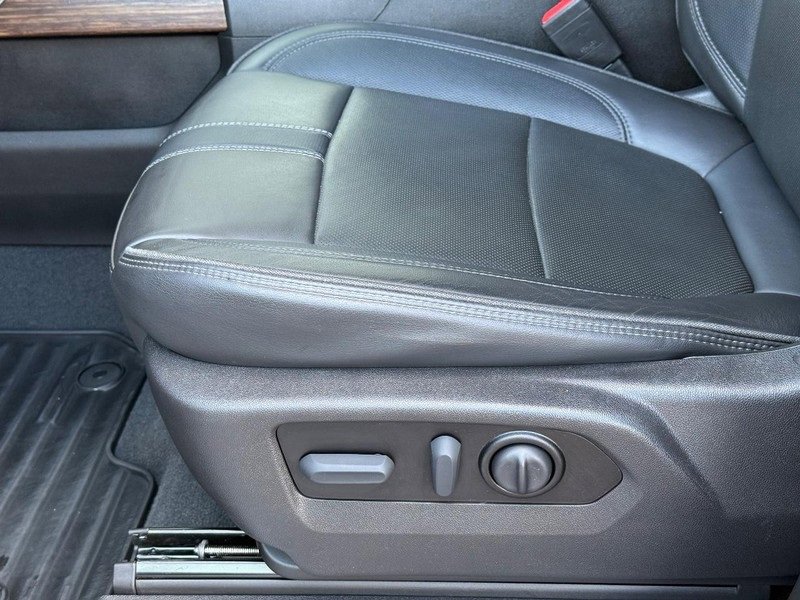 Used 2022 Chevrolet Silverado 2500 High Country image 21