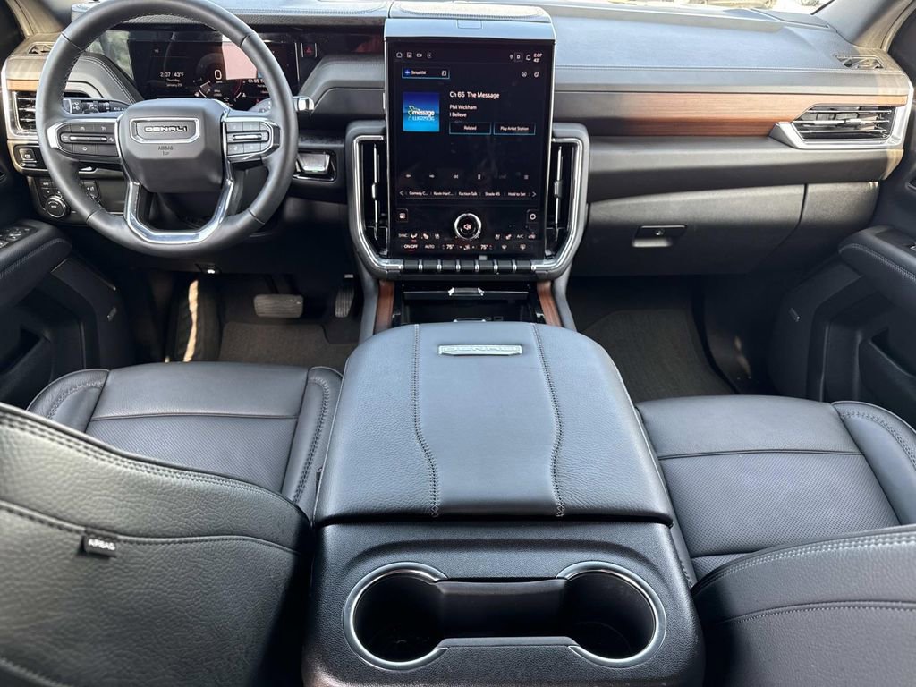 Used 2025 GMC Yukon Denali image 23