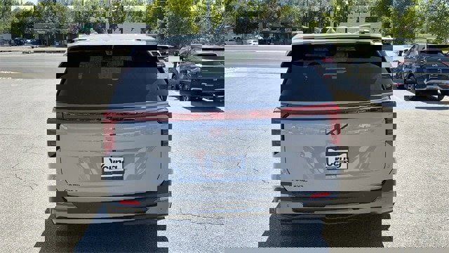 New 2026 Kia Carnival SX Prestige image 13