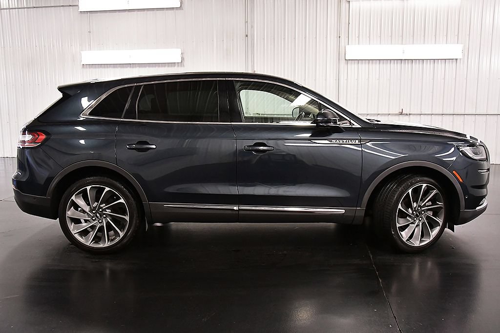 Used 2021 Lincoln Nautilus Reserve w/ Equipment Group 202A AWD/4WD image 8