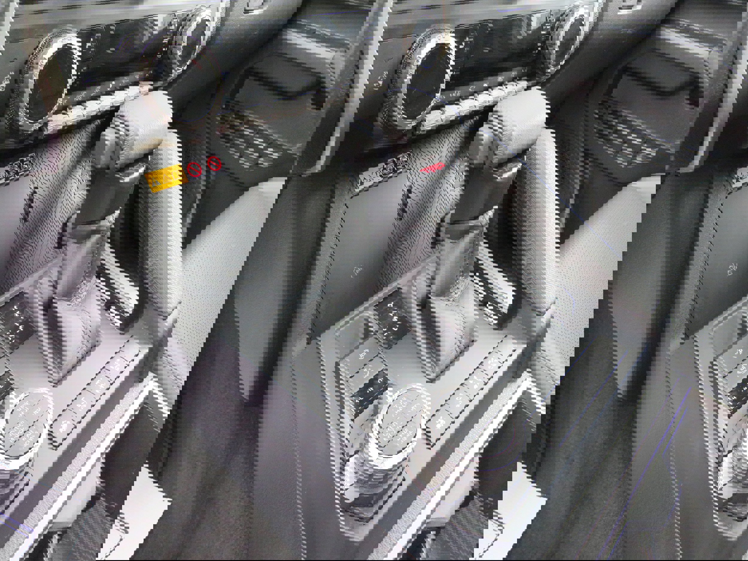 Used 2024 Toyota Tacoma TRD Off-Road w/ TRD Off Road Premium Package image 11