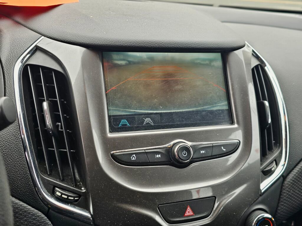 Used 2017 Chevrolet Cruze LT w/ Convenience Package image 37