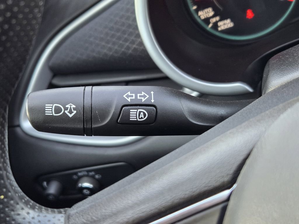 Used 2024 Chevrolet Malibu LT image 28