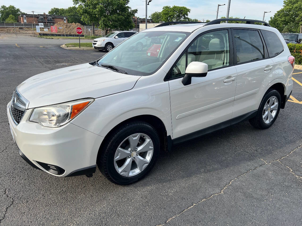 Used 2015 Subaru Forester 2.5i Premium w/ All-Weather Package AWD/4WD image 6