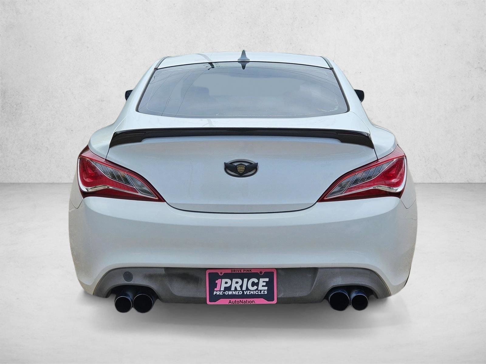 Used 2013 Hyundai Genesis 2.0T RWD image 7