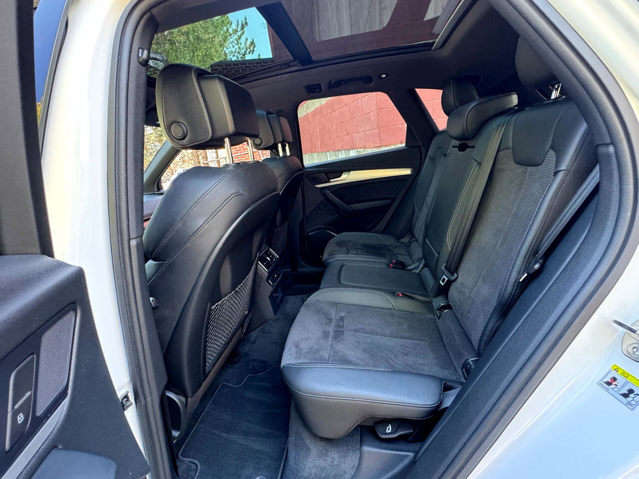 Used 2018 Audi SQ5 Premium Plus w/ Navigation Package image 10