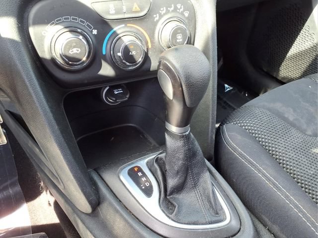 Used 2015 Dodge Dart SXT FWD image 6