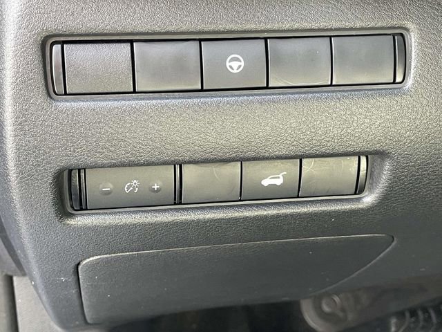Used 2023 Nissan Rogue SL w/ SL Premium Package image 19