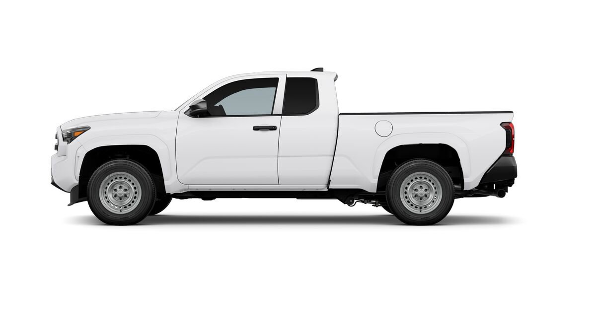 Used 2025 Toyota Tacoma SR image 4