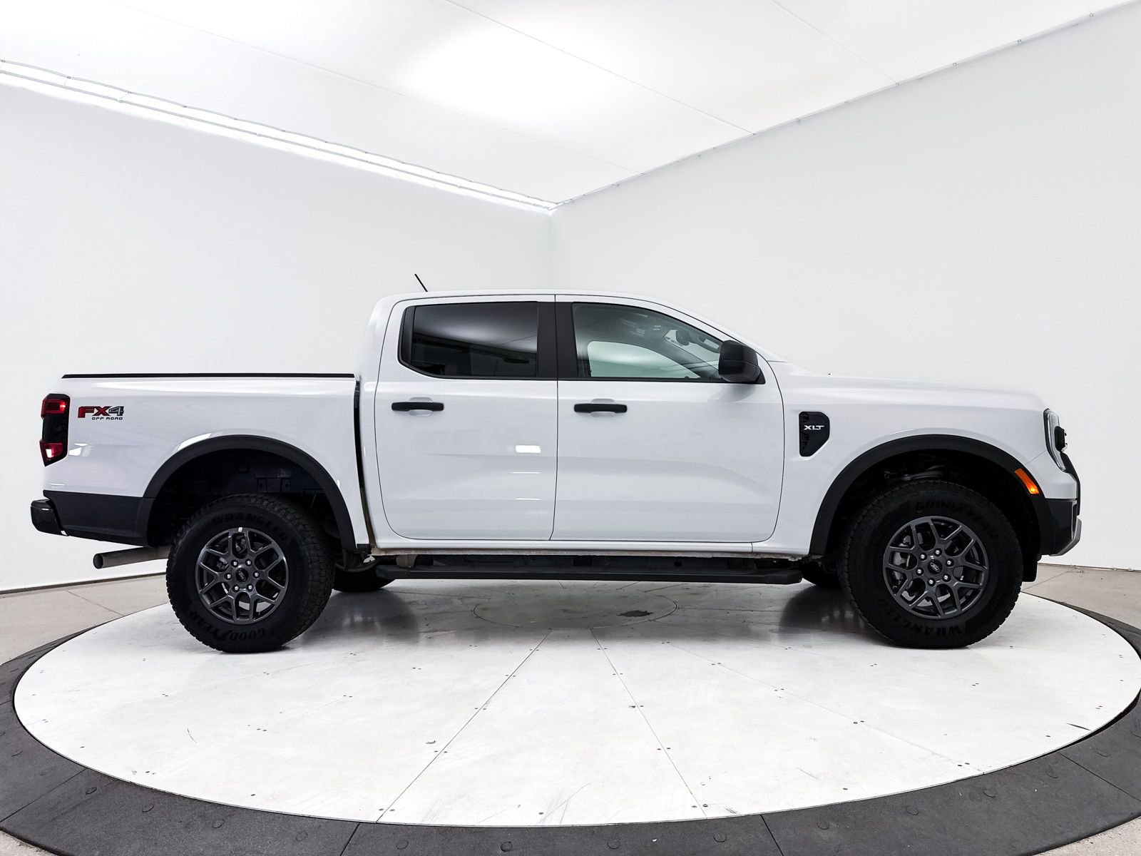 Used 2025 Ford Ranger XLT w/ FX4 Off-Road Package AWD/4WD image 38