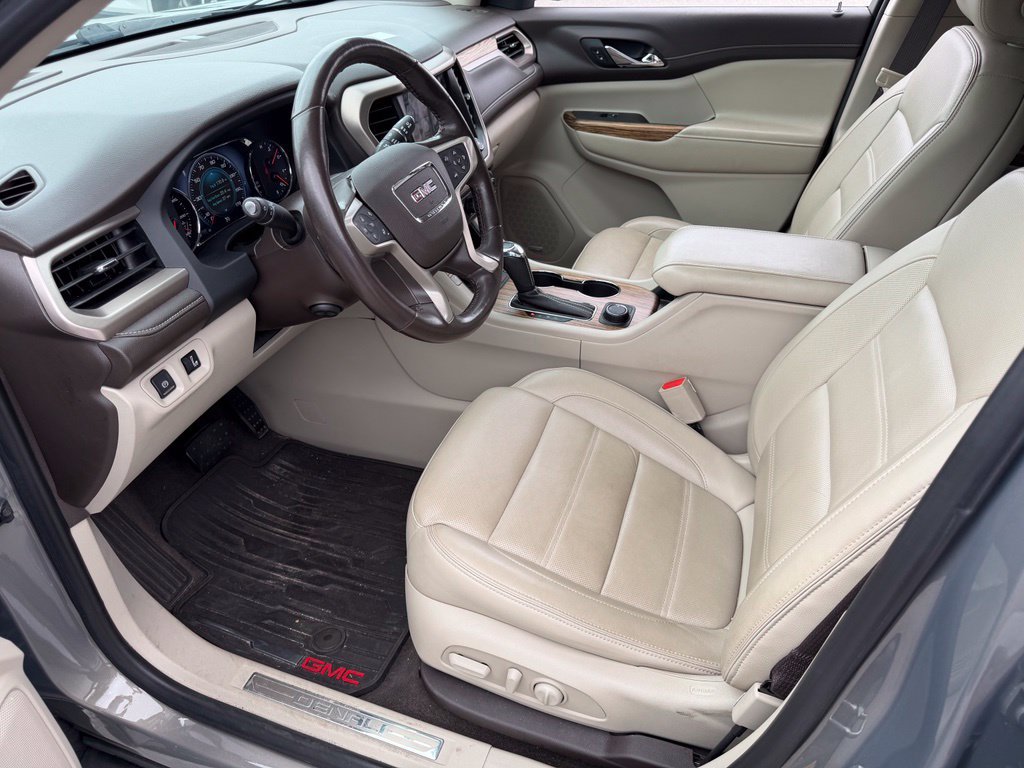 Used 2019 GMC Acadia Denali w/ Technology Package FWD image 21