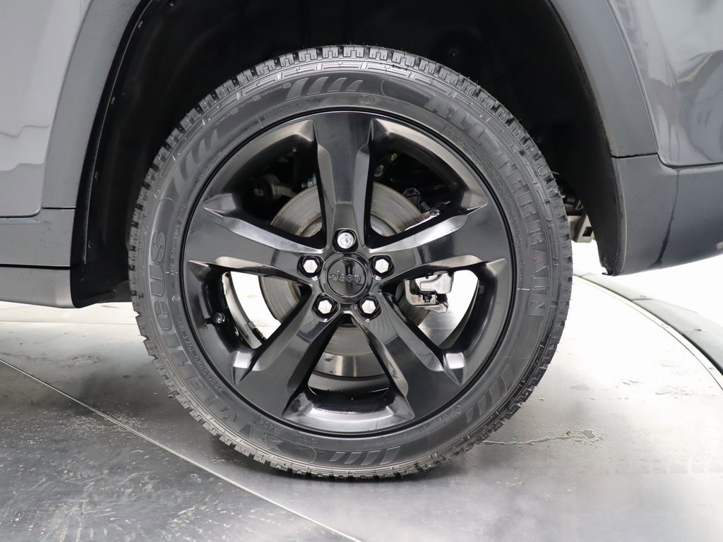 Used 2022 Jeep Grand Cherokee Altitude image 40