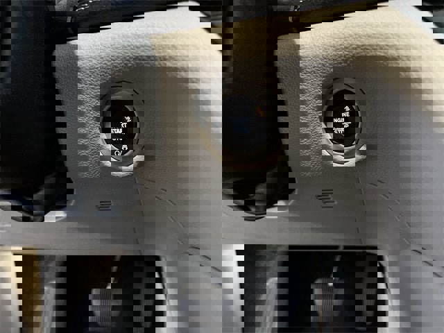 Used 2022 Chrysler Pacifica Limited image 17