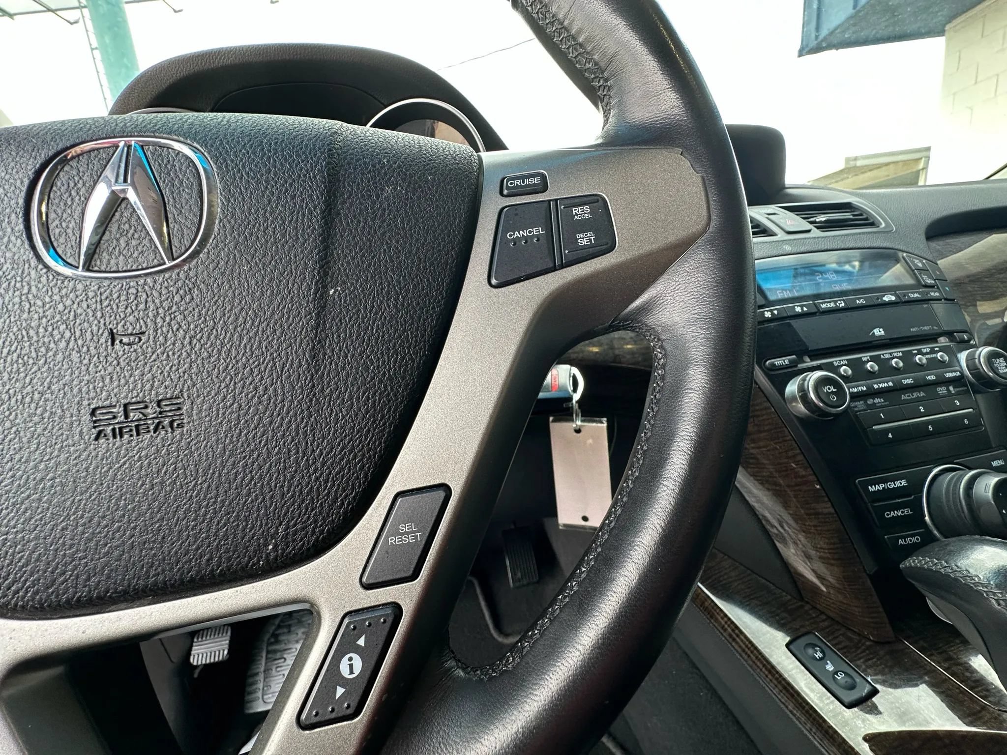 Used 2013 Acura MDX w/ Technology Package AWD/4WD image 28