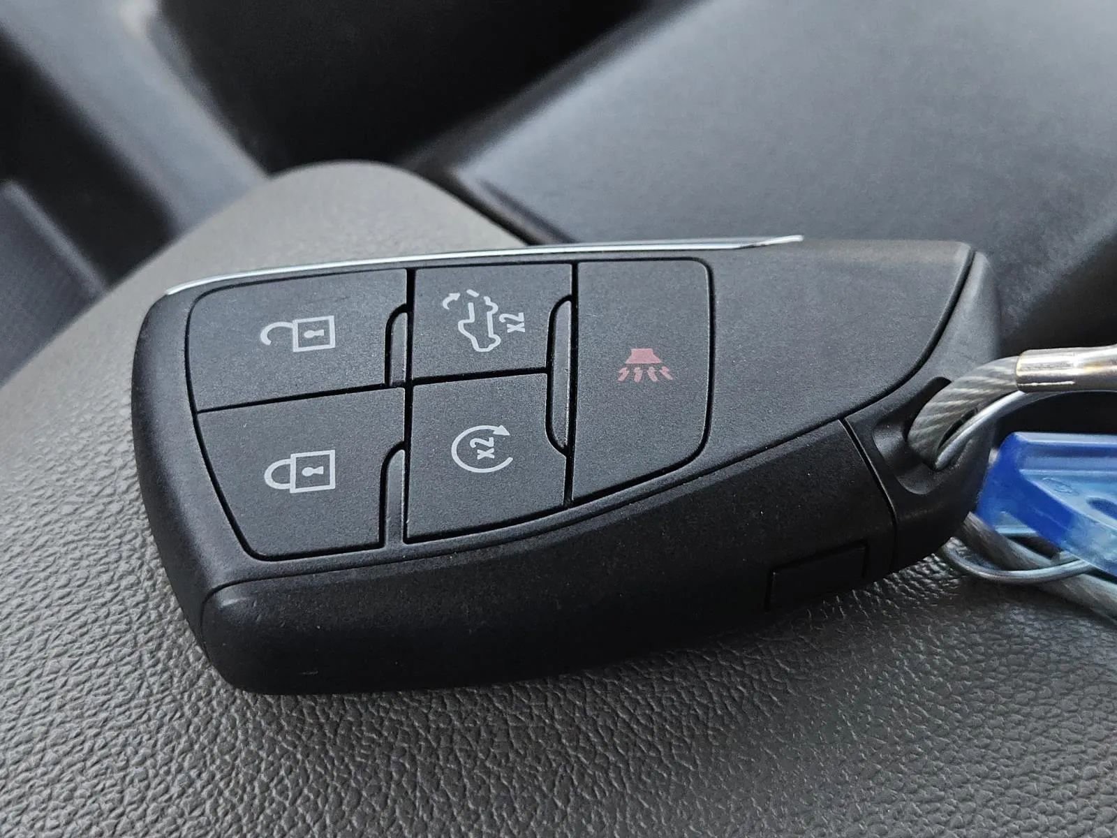 Used 2025 Chevrolet Silverado 1500 LT image 33