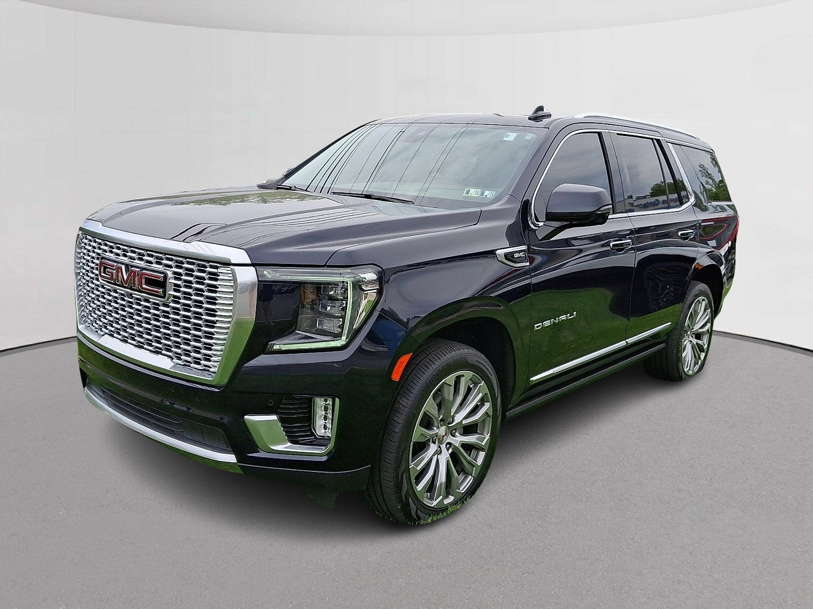 Used 2022 GMC Yukon Denali AWD/4WD image 4