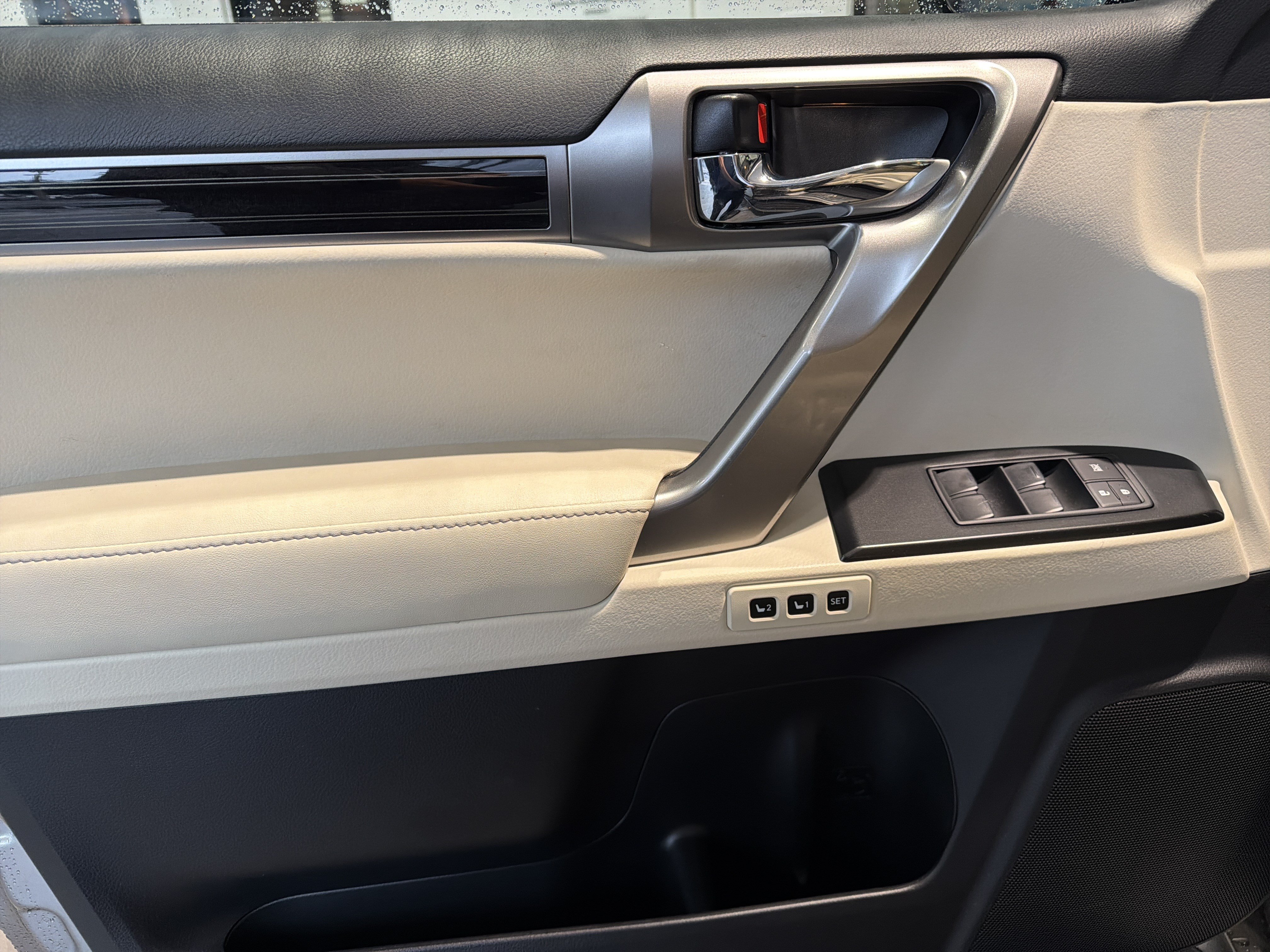 Certified 2023 Lexus GX 460 Premium w/ Premium Package AWD/4WD image 16