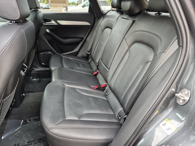 Used 2018 Audi Q3 2.0T Premium Plus w/ Premium Plus Package AWD/4WD image 31