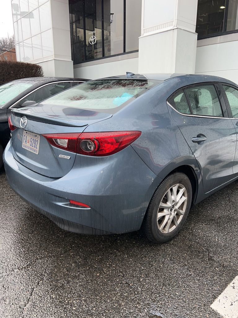 Used 2015 MAZDA MAZDA3 i Grand Touring image 2