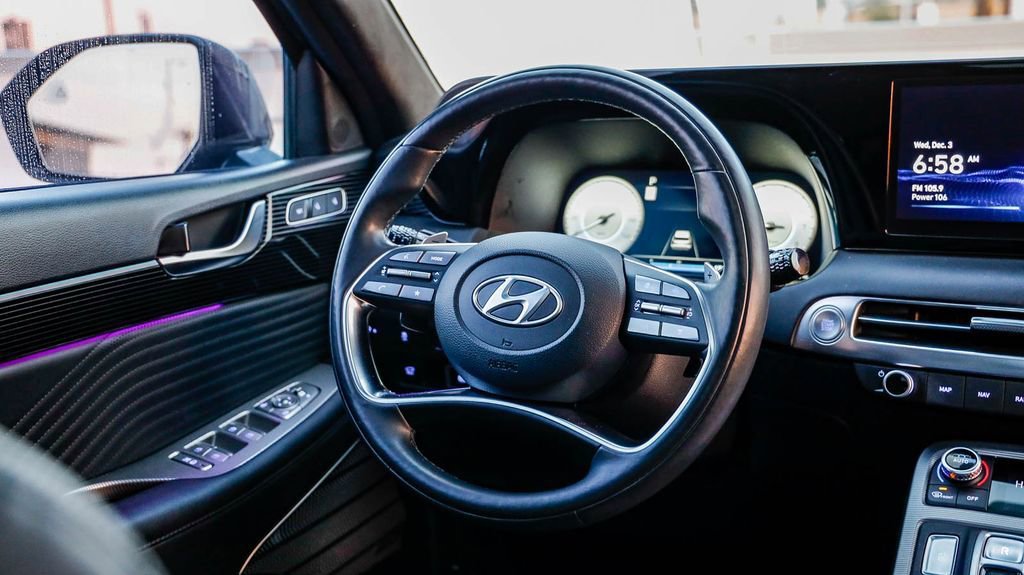 Used 2023 Hyundai Palisade Calligraphy image 16