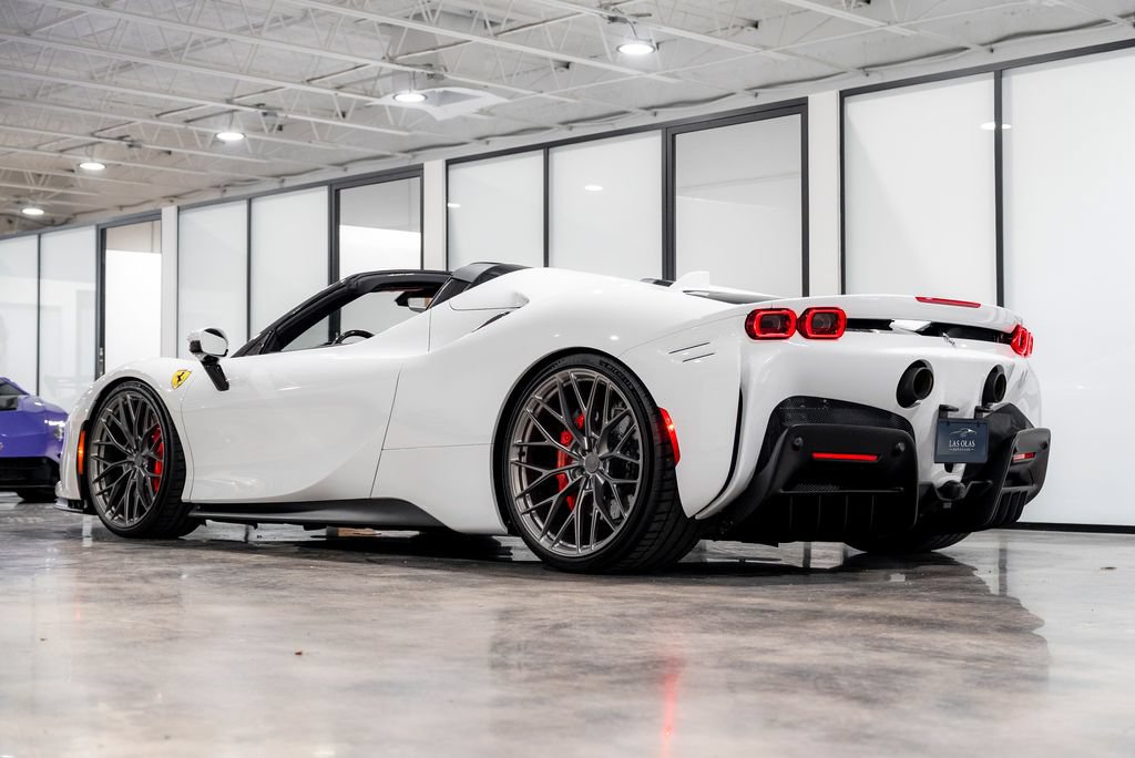 Used 2022 Ferrari SF90 Spider AWD/4WD image 19
