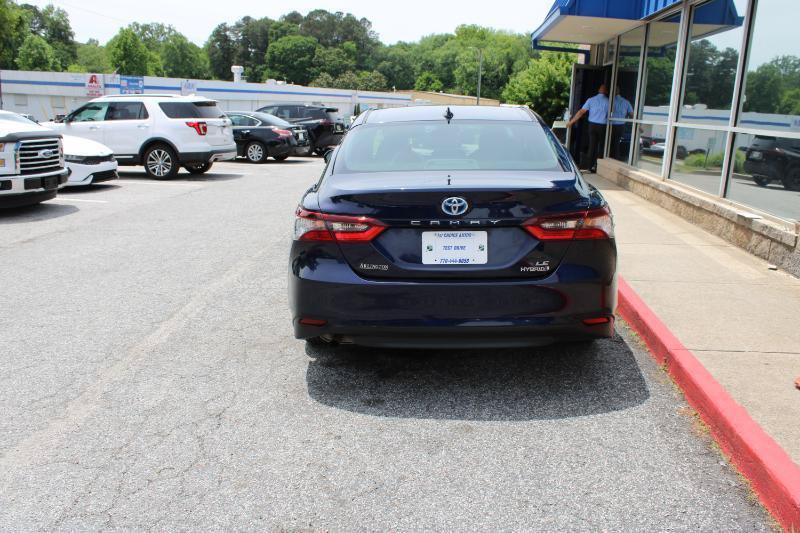 Used 2022 Toyota Camry LE FWD image 5