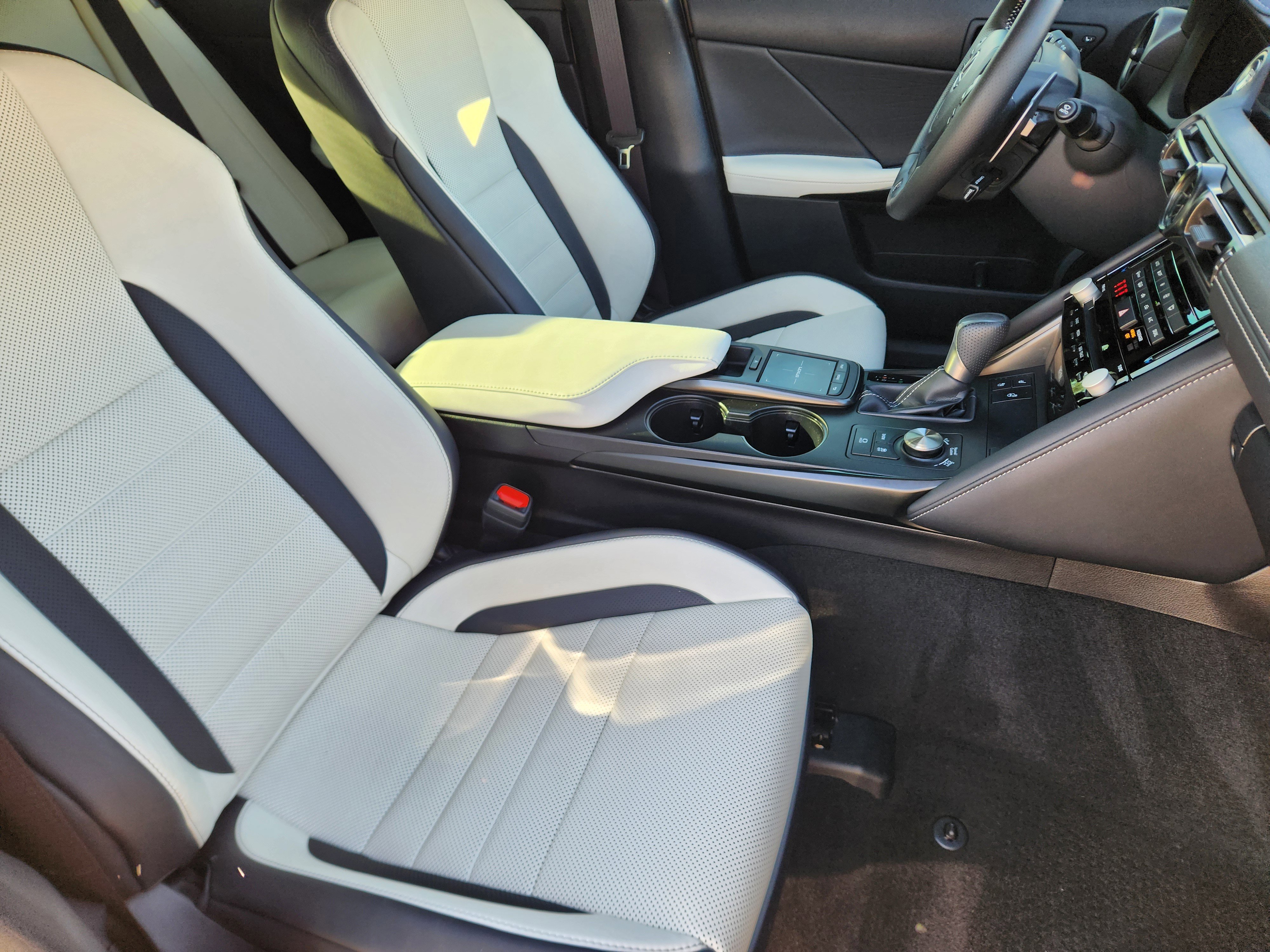 Used 2024 Lexus IS 500 500 F SPORT Performance Premiu image 7