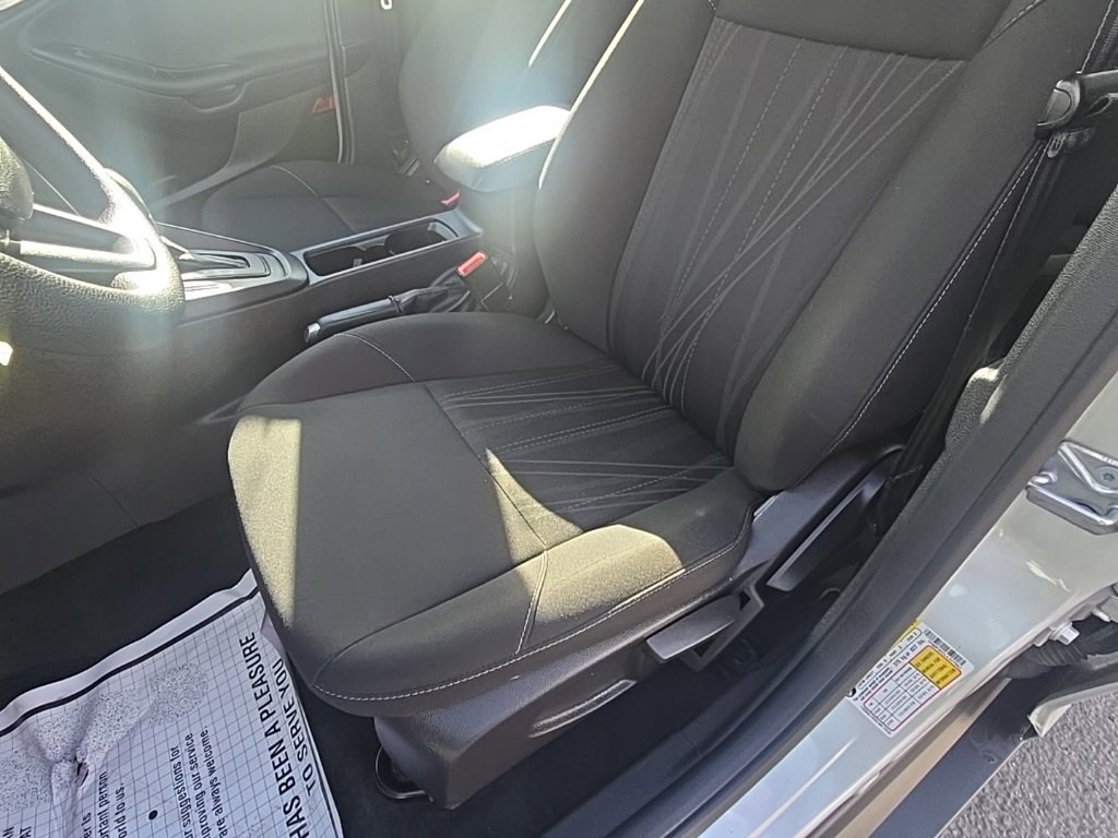 Used 2018 Ford Focus SE image 17