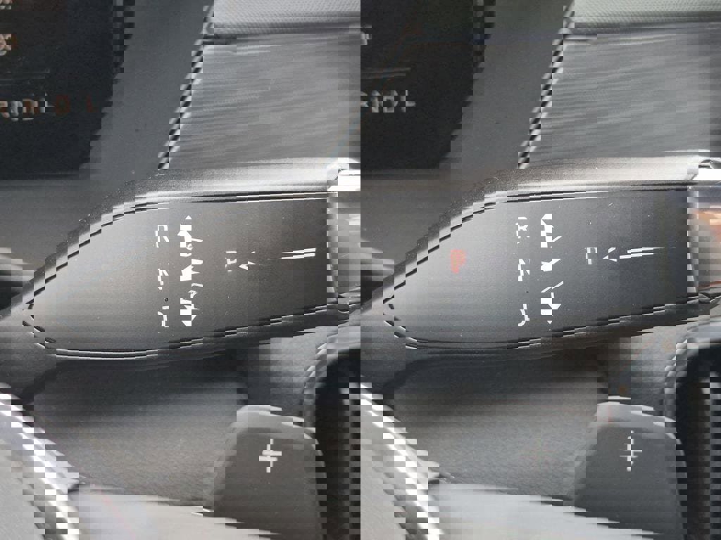 Used 2025 GMC Acadia AT4 AWD/4WD image 29