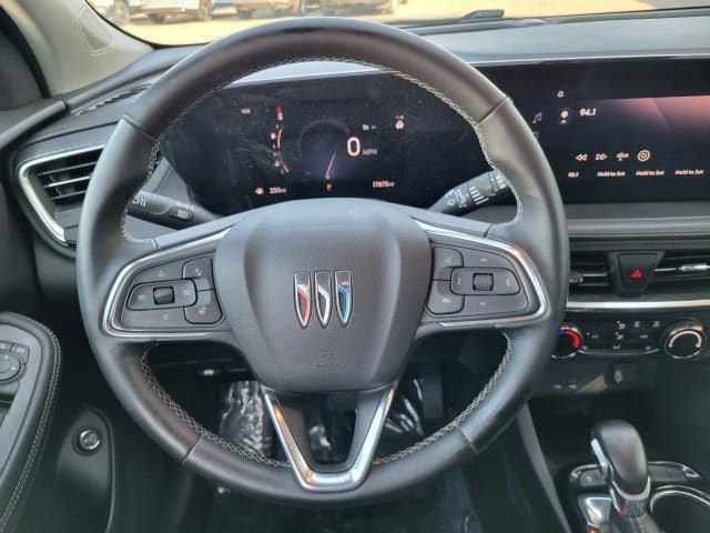 Used 2024 Buick Encore GX Preferred w/ Comfort Package AWD/4WD image 16