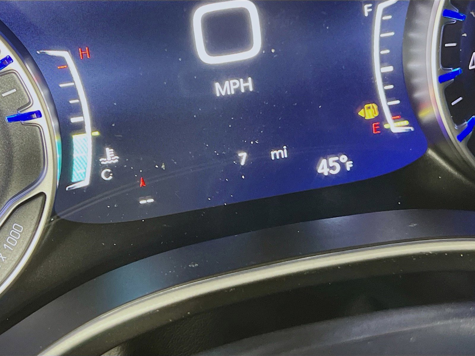 New 2026 Chrysler Pacifica Select FWD image 18