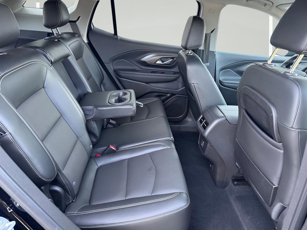 Used 2023 GMC Terrain SLT w/ Infotainment Package II AWD/4WD image 32