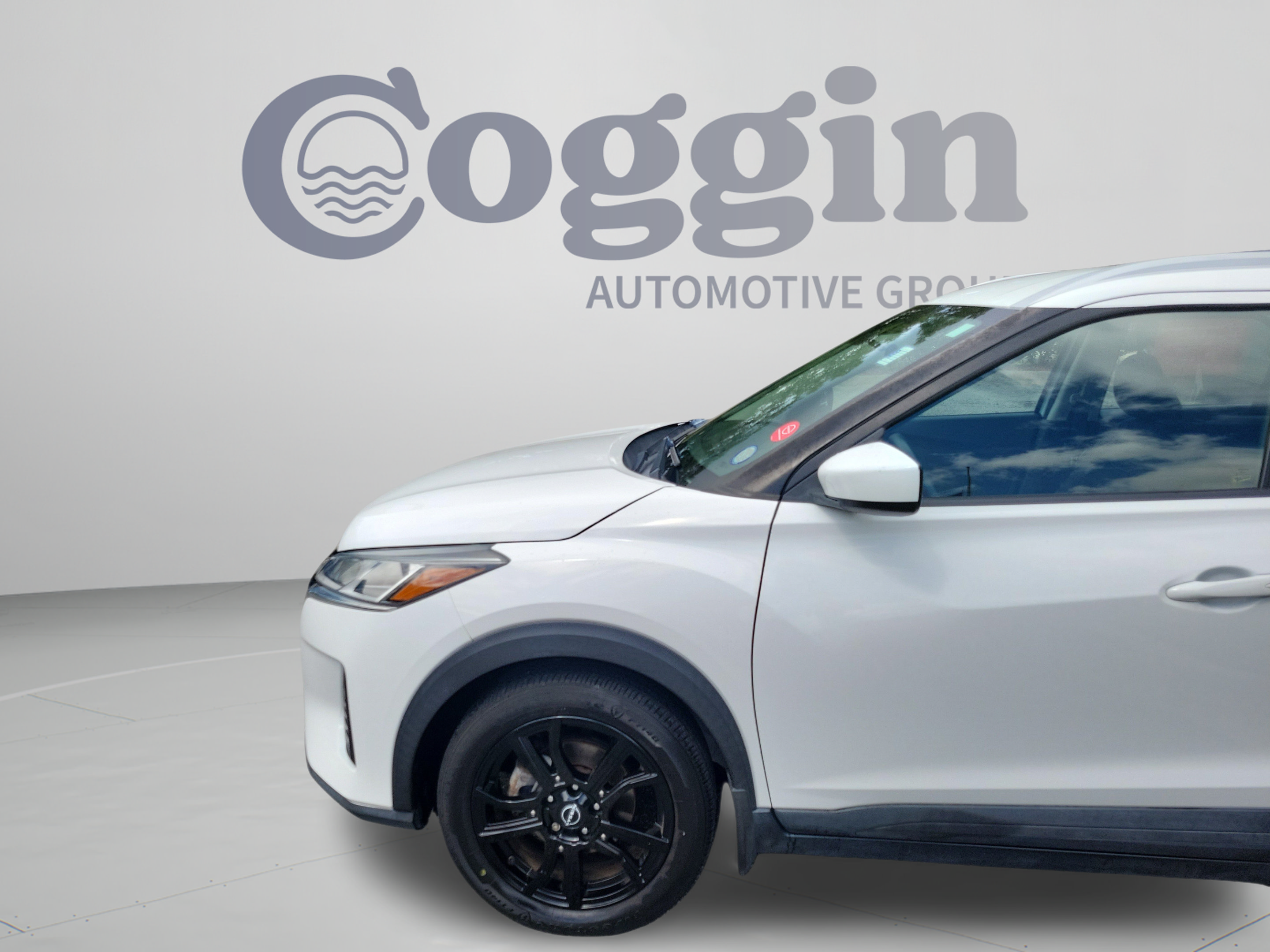 Certified 2022 Nissan Kicks SV FWD image 28