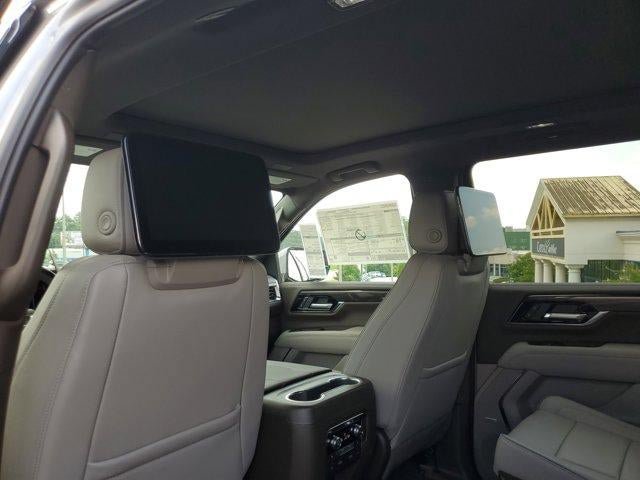 New 2026 GMC Yukon XL Elevation w/ Elevation Premium Package AWD/4WD image 8