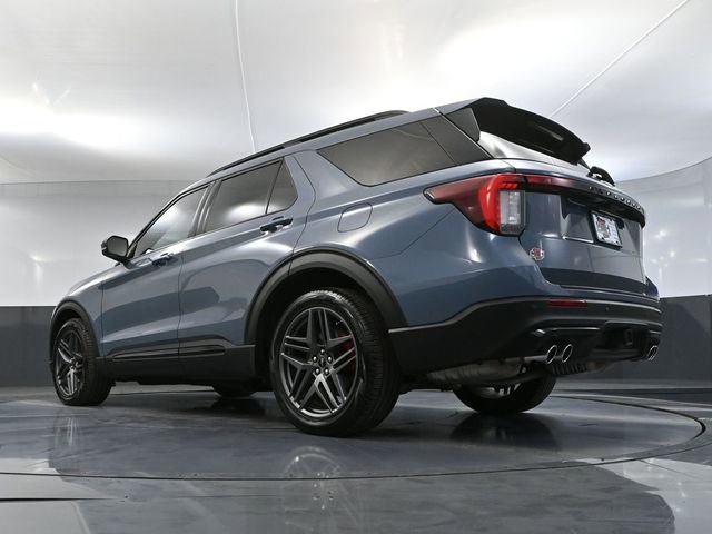 Used 2025 Ford Explorer ST image 58